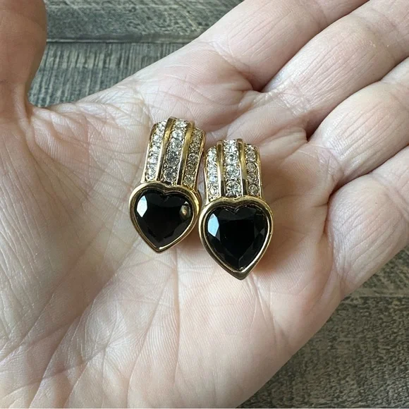 Vintage Nina Ricci Crystal & Heart Earrings - Picture 6 of 7